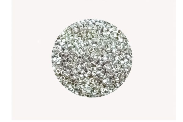 Toho Treasure 11-0, 1.8mm, metallic silver, TT-11- 714, 4g, ca.400 Perlen